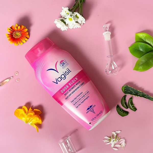 VAGISIL ULTRA FRESH DAILY INTIMATE WASH: Gel Vệ Sinh Phụ Nữ - Sạch Sâu, Ngăn Mùi 24h & Cân Bằng pH