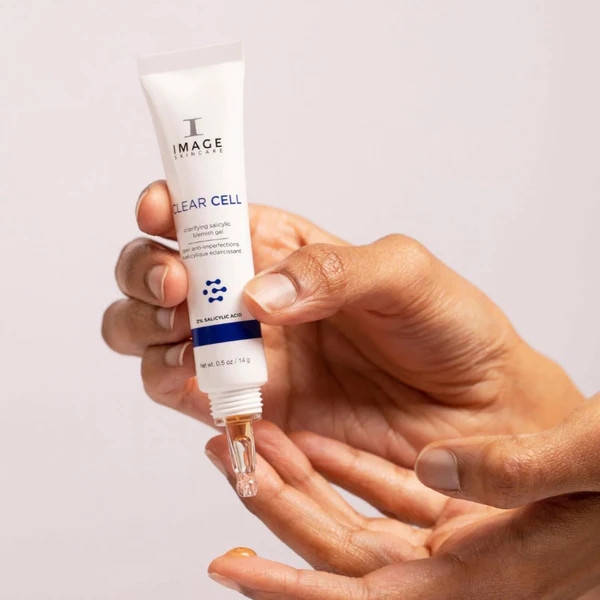 CLEAR CELL CLARIFYING SALICYLIC BLEMISH GEL / GEL CHẤM MỤN VÀ GIẢM VIÊM CẤP TỐC CHƯA 2% SALICYLIC VÀ ZINC PCA