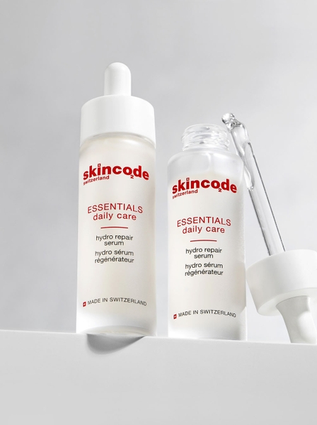 SKINCODE HYDRO REPAIR SERUM / HUYẾT THANH PHỤC HỒI CÁC TỔN THƯƠNG TẾ BÀO VÀ CUNG CẤP ĐỘ ẨM VÀ TIẾP NƯỚC CHUYÊN SÂU