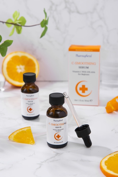 PHARMAFORM C-SMOOTHING SERUM: Tinh Chất Tái Tạo & Sáng Da - Đánh Bay Thâm Nám, Cho Làn Da Mịn Màng