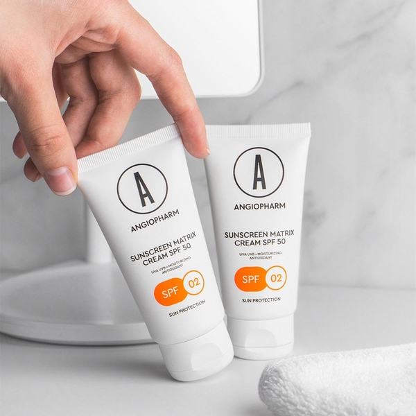 ANGIOPHARM Sunscreen Matrix Cream SPF 50 – Kem chống nắng phổ rộng, hỗ trợ chống oxy hóa