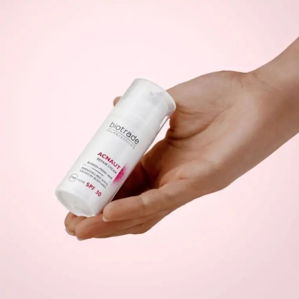 Biotrade Acnaut Repair Cream SPF30 – Kem Tái Tạo Da, Giảm Thâm Đỏ & Chống Nắng 2 Trong 1