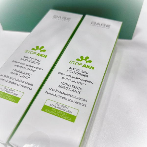 BABE STOP AKN MATTIFYING FLUID: Kem Dưỡng Kiềm Dầu, Dưỡng Ẩm & Phục Hồi Cho Da Dầu Mụn