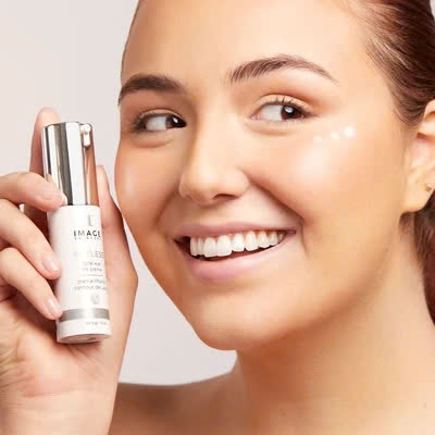 AGELESS TOTAL EYE LIFT CRÈME / KEM TRẺ HÓA VÀ LÀM MỜ NẾP NHĂN VÙNG MẮT
