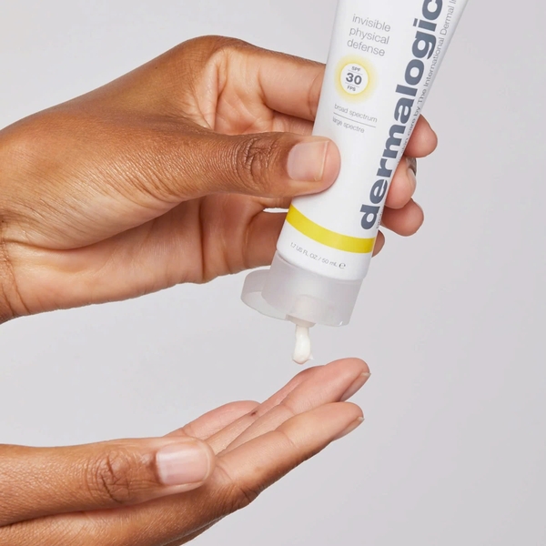 DERMALOGICA INVISIBLE PHYSICAL DEFENSE SPF30: Kem Chống Nắng Vật Lý Vô Hình - Bảo Vệ Toàn Diện & Dịu Nhẹ Cho Mọi Loại Da