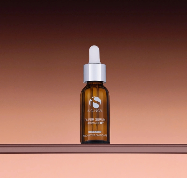 ​​​​​iS Clinical Super Serum Advance+: Tinh Chất "Vàng" Đặc Trị Mụn, Làm Sáng & Mờ Sẹo Hiệu Quả