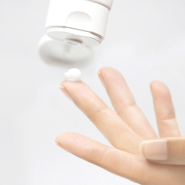 Mesoestetic Hydracream Fusion: Sữa Rửa Mặt Dạng Kem Làm Sạch Sâu, Cân Bằng Hệ Vi Sinh & Chống Ô Nhiễm
