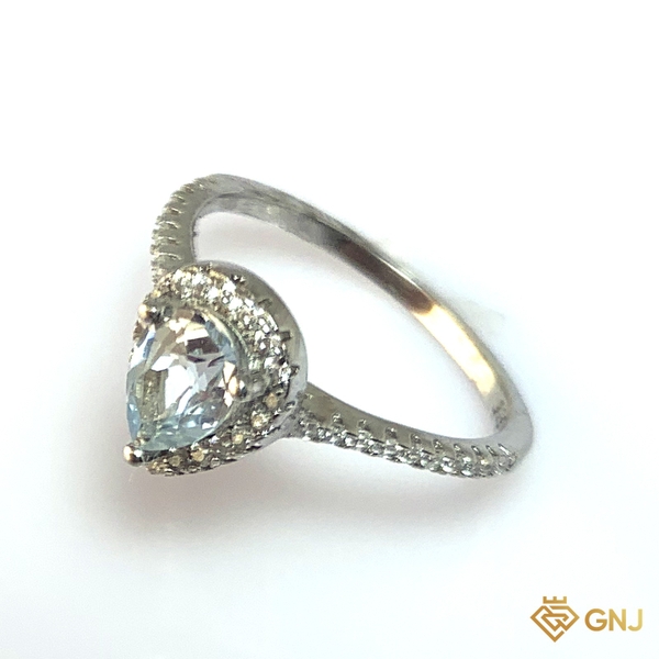 Người Sinh Năm 1958 Hợp Đá Gì? Mệnh Mộc Mậu Tuất Nên Đeo Gì
