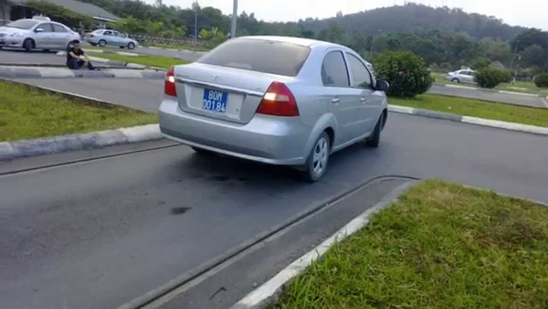 Hướng dẫn cách ghép xe dọc chuẩn xác, không bị mất điểm