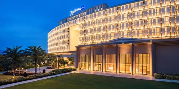 Bảng Giá Radisson Blu Resort Cam Ranh 2025 (Phòng & Villa)
