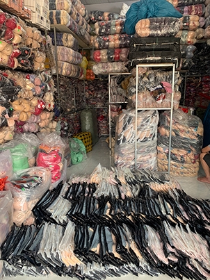 Chợ Ninh Hiệp bán buôn các mặt hàng đồ lót nào?