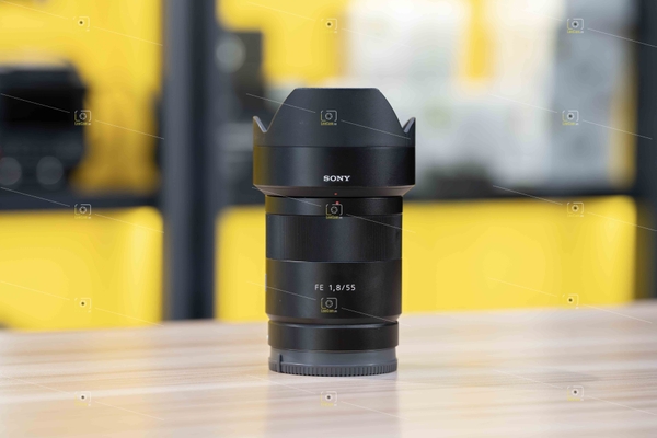 used-lens-sony-carl-zeiss-t-fe-55mm-f-1-8-za