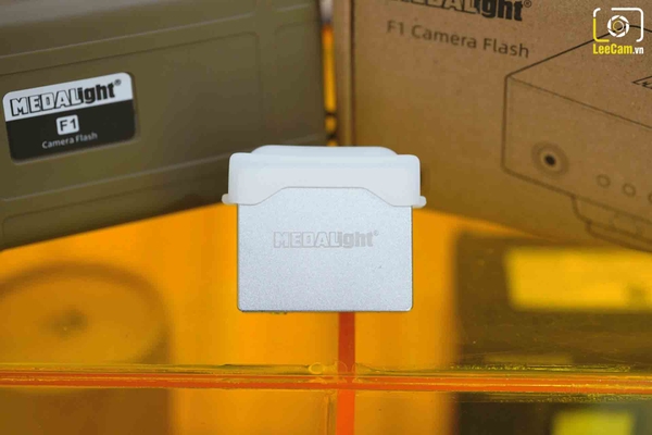 used-flash-mini-medalight-f1