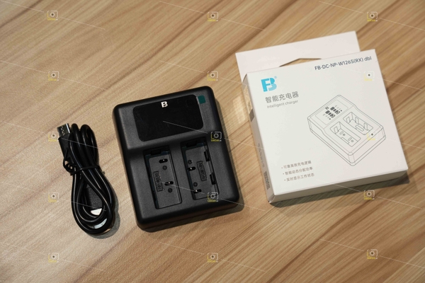 sac-doi-hang-fb-np-w126s
