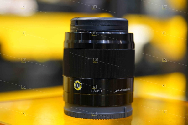 used-ong-kinh-sony-sel-50mm-f1-8
