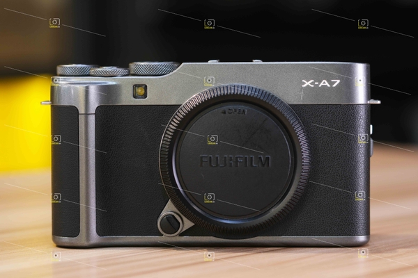 used-body-fujifilm-x-a7-xam-chi