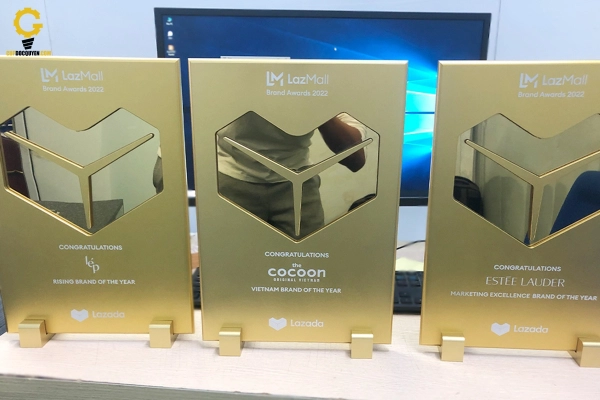 mẫu bảng vàng vinh danh Lazada