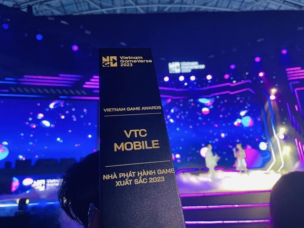 Cúp dành cho Vietnam Game Verse 2023