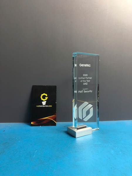 Cúp vinh danh đối tác