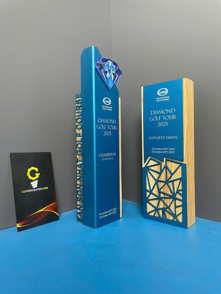 Cúp gỗ kim loại