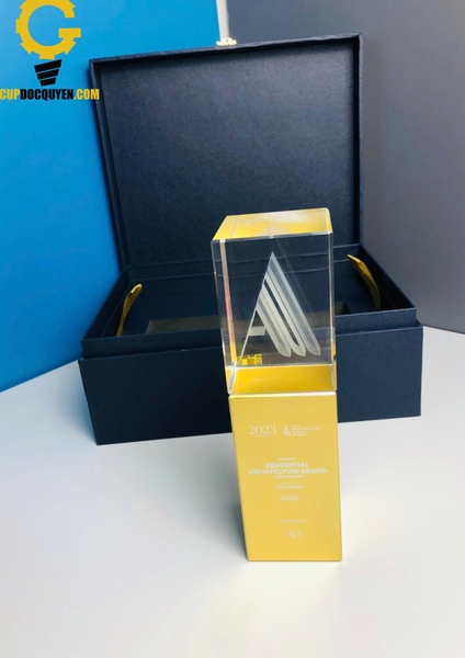 Bộ cúp pha lê, kim loại