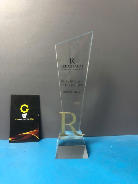 cup-trao-giai-pha-le