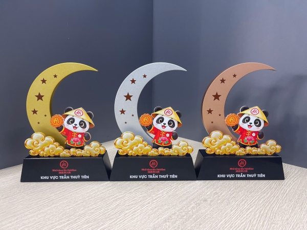 Cúp kim loại mặt trăng thiết kế tinh xảo