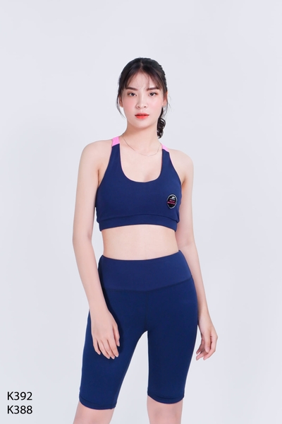 Phá cách với set đồ tập gym của The V Fashion