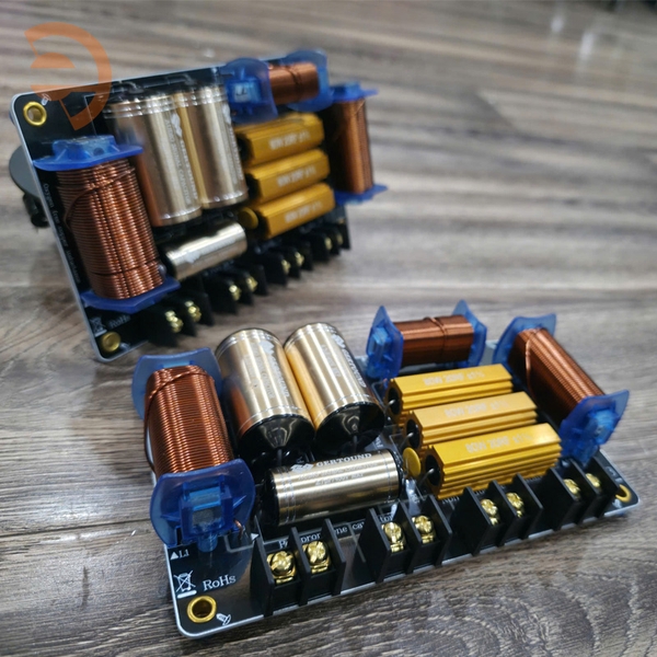 Phân Tần Loa 3 Đường Tiếng Cao Cấp EW303 Singapore