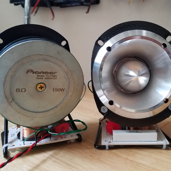 Cặp Loa Siêu Treble Pioneer P108 Chân Đế