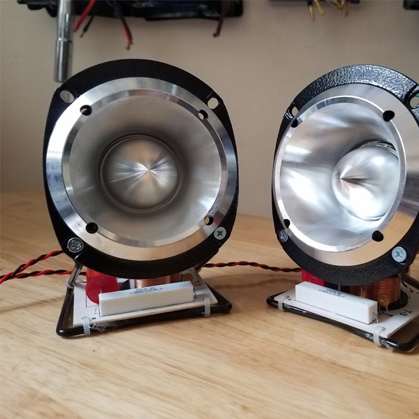 Cặp Loa Siêu Treble Pioneer P108 Chân Đế