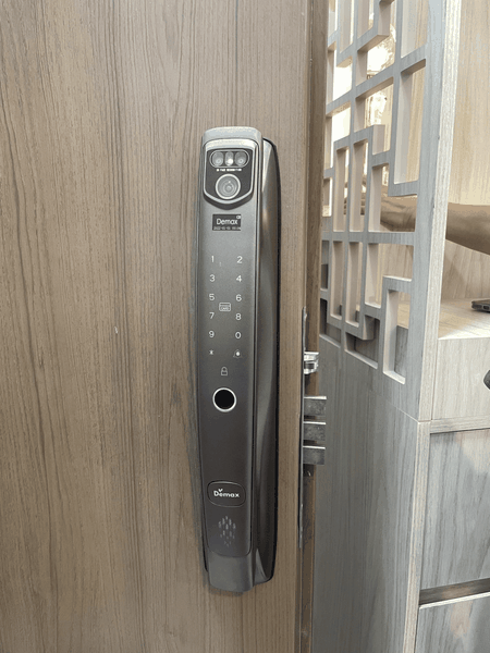 Khóa Thông Minh Nhận Diện Khuôn Mặt Face ID - 3D | SL920 PB