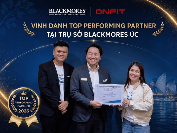 Đại diện ONFIT CEO Uyen Nguyen; tại trụ sở Blackmores Úc