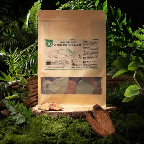 LÁ TẮM NGƯỜI DAO ĐỎ