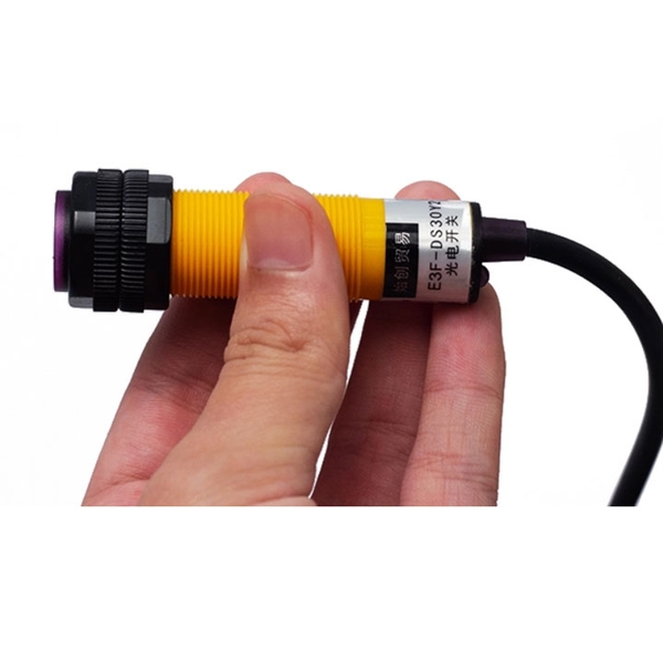 Cảm Biến Khoảng Cách 30cm E3F-DS30Y2 220VAC Thường Đóng (K3I14)