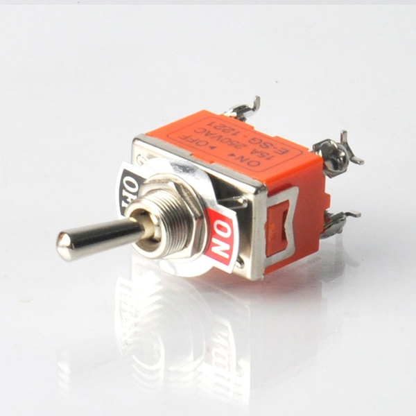 Công Tắc Gạt On/ Off 4 Chân 2 Trạng Thái 1221 250v 15A
