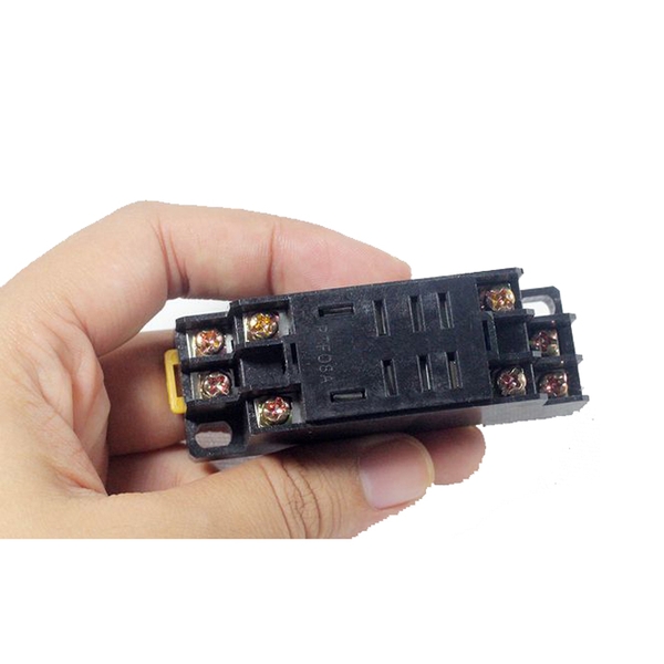 Đế Relay Omron 8P PTF-8A
