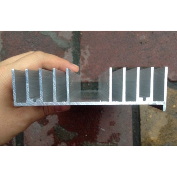 Tản Nhiệt Nhôm 8.5x10cm 220G Có Cánh Tản