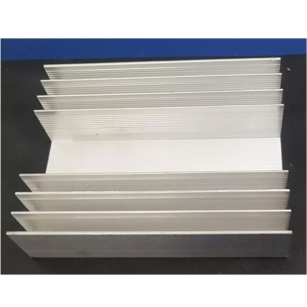 Tản Nhiệt Nhôm 8.5x10cm 220G Có Cánh Tản
