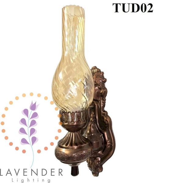 tu002-den-dau-den-tuong-co-dien