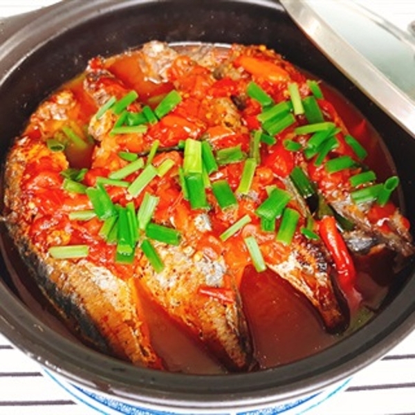 Cách kho cá mòi với cà chua, chín rục xương, thịt mềm ngọt