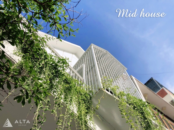  MID House - Ngôi nhà minimalism xanh mát tại Thành phố Huế