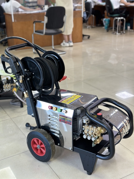 Máy Rửa Xe Cao Áp Toàn Phát 2.2Kw TP-LS2200 PRO 3 Pha