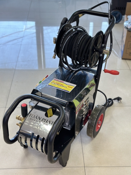 Máy Rửa Xe Cao Áp Toàn Phát 2.2Kw TP-LX2200 PRO