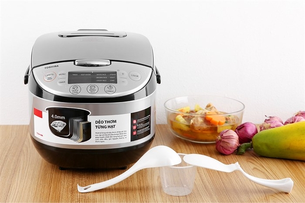 3tgd-noi-com-dien-tu-toshiba-1-8-lit-rc-18dr2pv-k