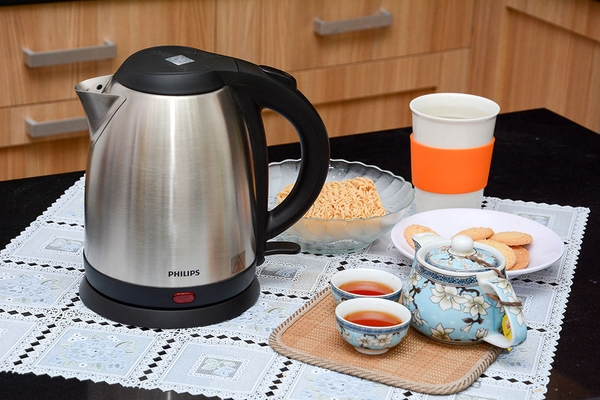 88gd590-binh-dun-sieu-toc-philips-1-5-lit-hd9306-03