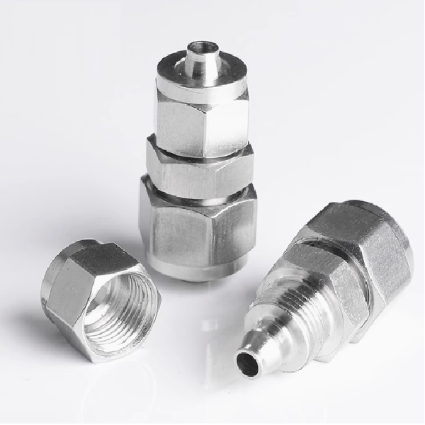 dau-noi-giam-vat-lieu-inox-304-co-2-dau-siet-ong-16-12