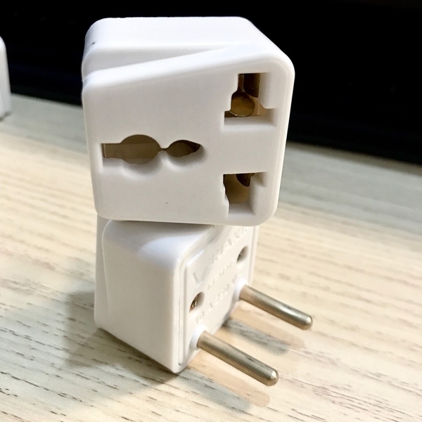 Ổ Cắm - Phích Cắm Điện Chuyển Đổi Phích Điện 3 Chân Sang 2 Chân || 3 Chạc Sang 2 Chấu, Tiện Dụng- TakyShop 8611 11 20210616 150807651 ios