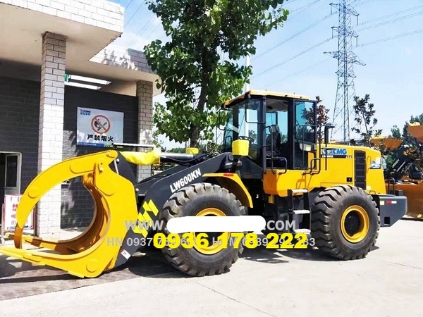 may-xuc-lat-gap-go-xcmg-lw600kn-suc-nang-6-tan