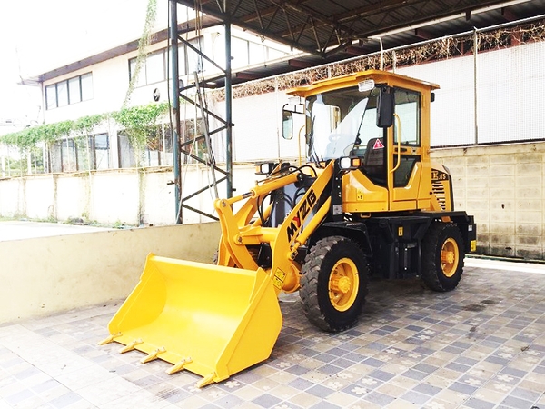 may-xuc-lat-mini-hj15-gau-0-4-m3